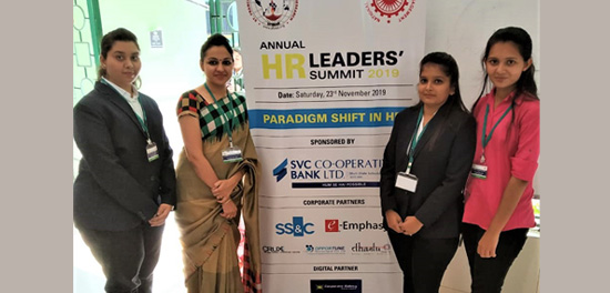 Prof-Kanchan-with-PGDM-1st-Year-Students-at-Annual-HR-Leaders-Summit-2019