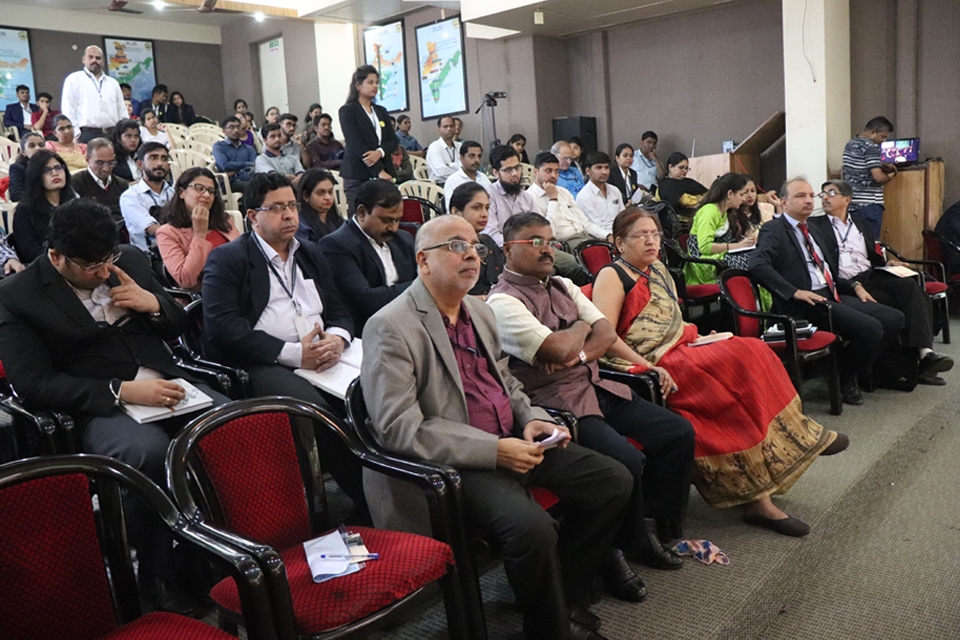 An engrossing Q & A session of delegates with Speakers in progress